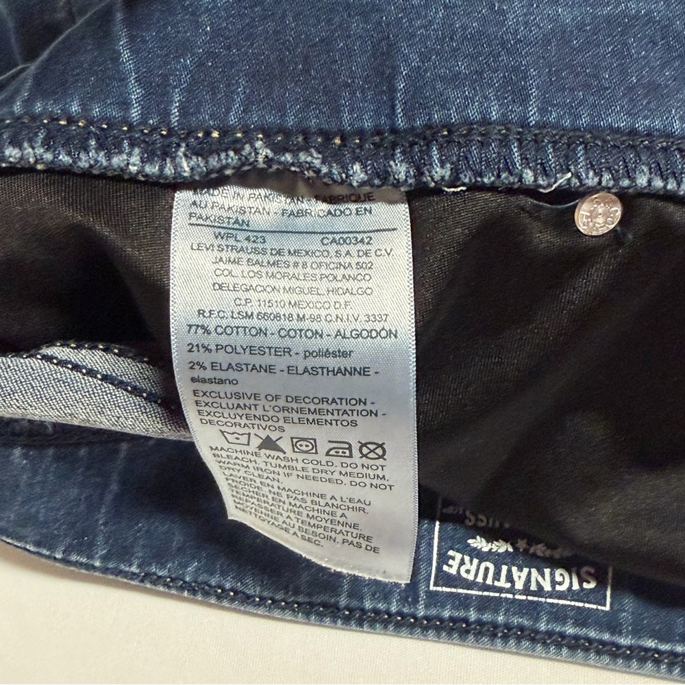 Levi’s Signature Gold Dark Blue Pull On-Skinny Jeans-Mid Rise-Shaping-Size 12L - Picture 7 of 14